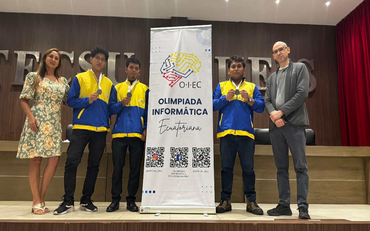 ITB gana medalla oro en la Olimpiada Informática Ecuatoriana Universitaria