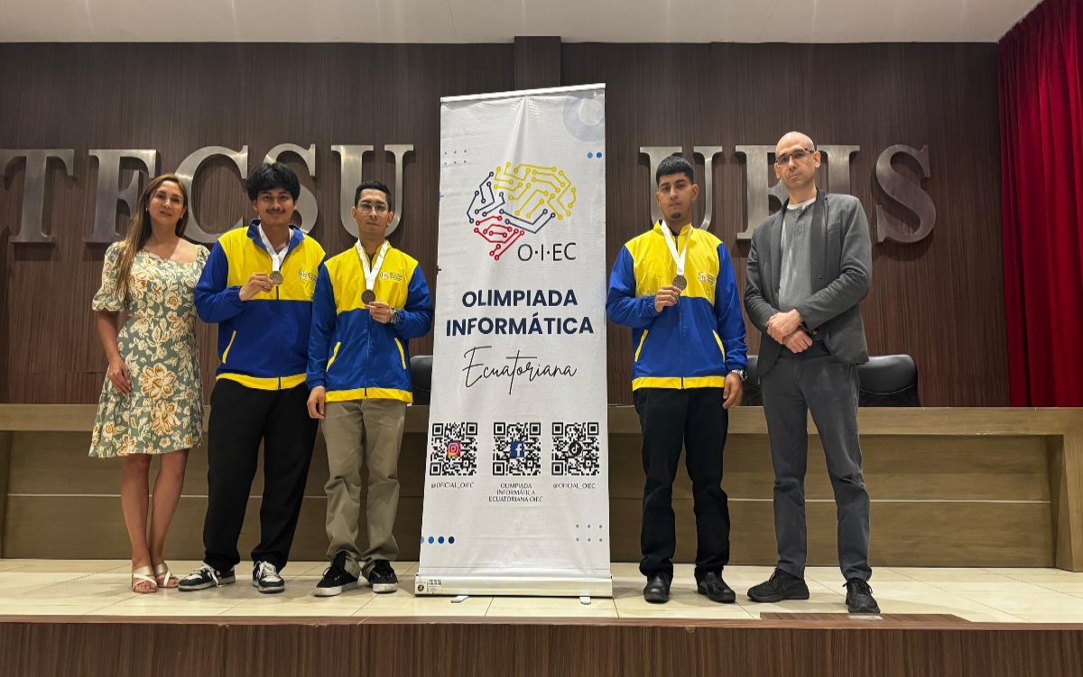 ITB gana medalla oro en la Olimpiada Informática Ecuatoriana Universitaria