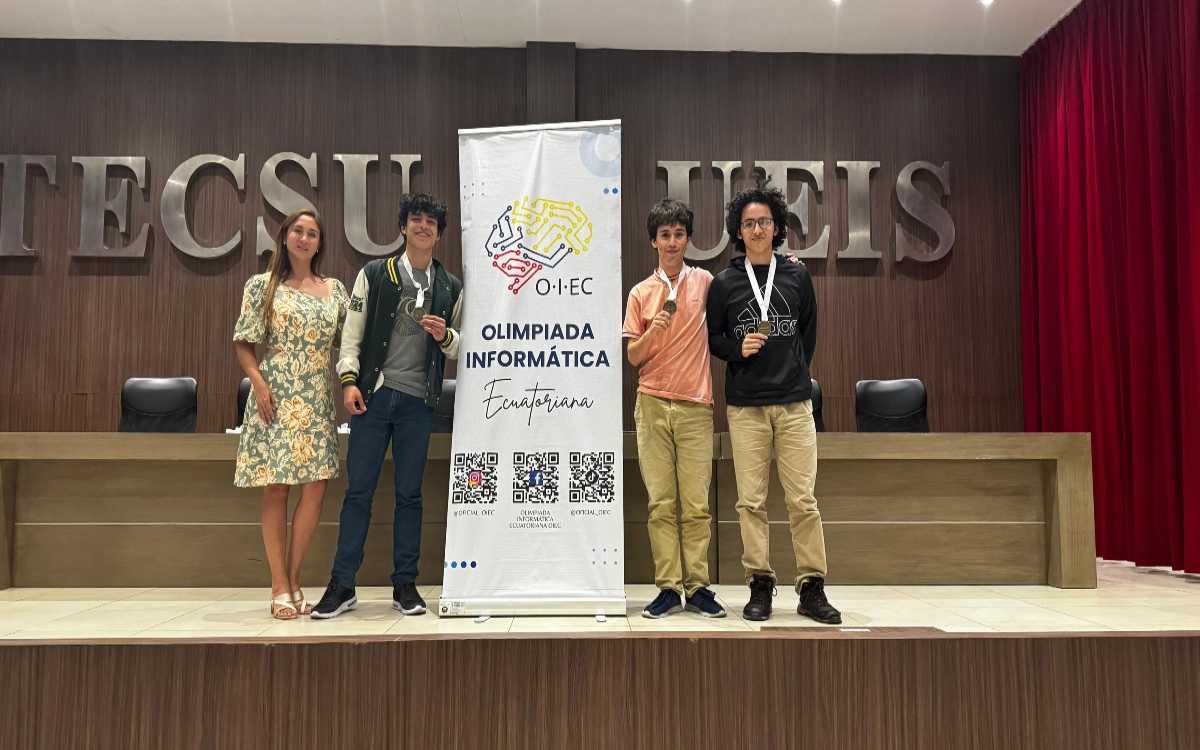 ITB gana medalla oro en la Olimpiada Informática Ecuatoriana Universitaria