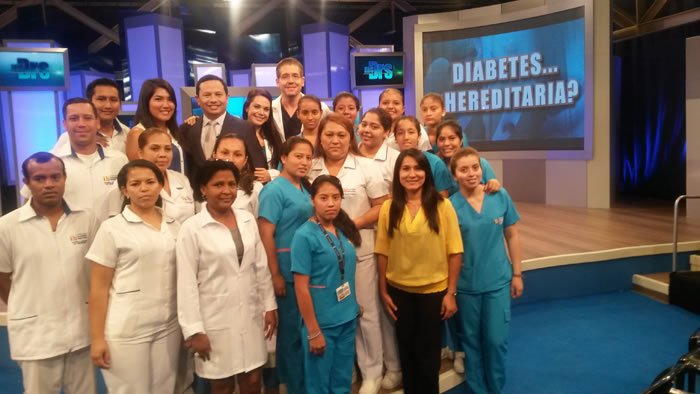 ITB INVITADO A LAS GRABACIONES DEL PROGRAMA, LOS DOCTORES, DE ECUAVISA