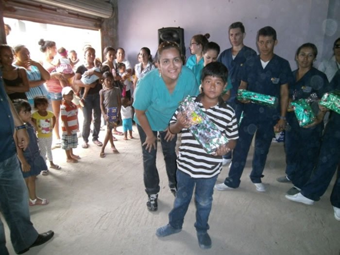 ACCIÓN CÍVICA POR NAVIDAD