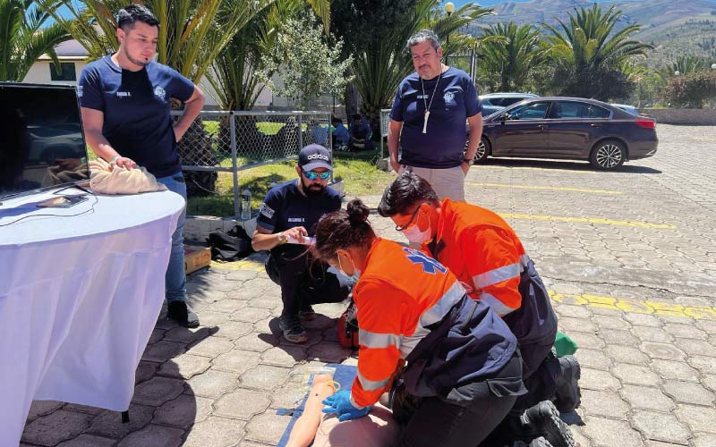 Estudiantes participan en Competencia de Emergencias Médicas Chimborazo 2022