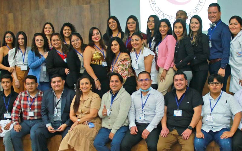 Jornada Científica reúne a importantes expositores en el área de Optometría