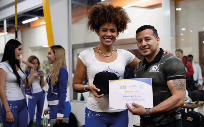 Candidatas a reina de Guayaquil visitaron las instalaciones del ITB