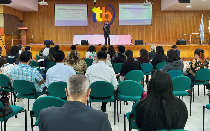 Autoridades del CACES visitaron el ITB para socializar el Modelo de Evaluación con fines de acreditación 2024