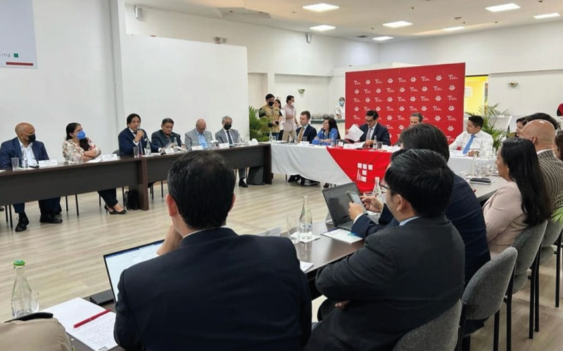 Autoridades del ITB participan en la RIT2