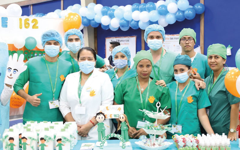 La Facultad de Salud y Servicios Sociales llevó a cabo la 1era Casa Abierta del Lavado de Manos donde participaron los estudiantes de las diferentes
