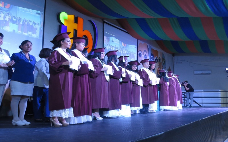 EL ITB INCORPORÓ A 800 NUEVOS PROFESIONALES