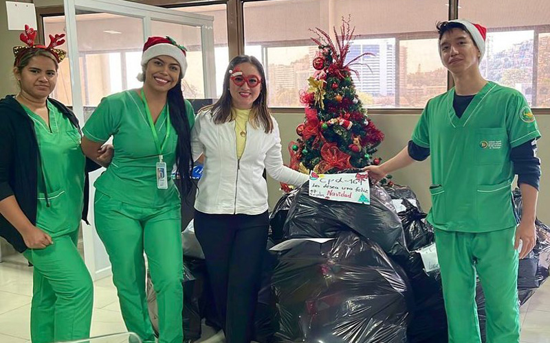 Estudiantes de ITB ayudan a regalar sonrisas a miles de niños y niñas