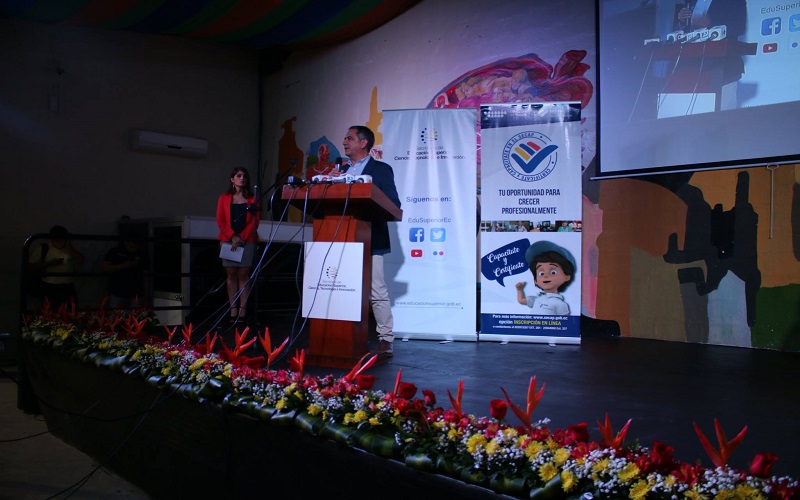 El Instituto Superior Tecnológico Bolivariano fue sede de la inauguración oficial de los cursos de Nivelación gratuitos que oferta la Senescyt