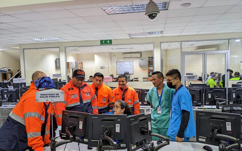 Estudiantes de la carrera Tecnología Superior en Emergencias Médicas reciben capacitación en el ECU 911