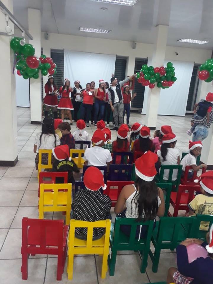 Niños del CDI fueron agasajados