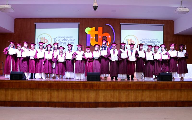 Graduación de la UAECAC