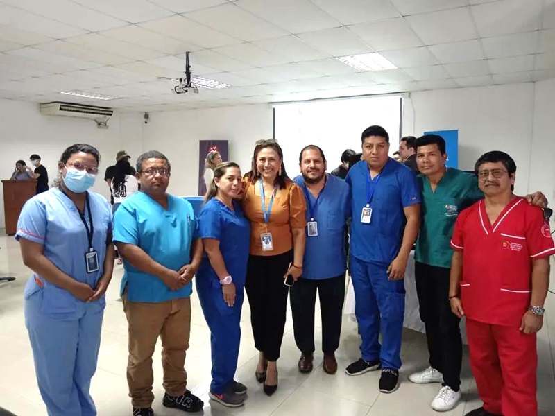 Estudiantes de Optometría son parte de la Misión Humanitaria de Cataratas See International