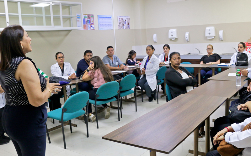 Estudiantes rindieron examen complexivo para culminar con su etapa académica