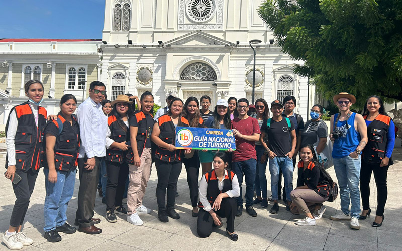 El recorrido sobre la historia y cultura de Guayaquil fue todo un éxito