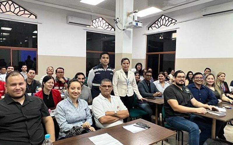 Empresas públicas y privadas se capacitan en prevención integral de drogas en el trabajo