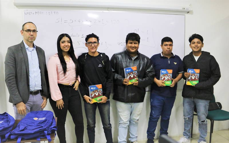 DUSD03 de la Carrera Tecnología Superior Universitaria en Desarrollo de Software vivió una emocionante competencia de programación