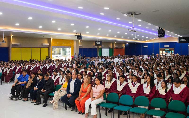 Recordamos los mejores momentos de nuestra segunda jornada de graduación en el Auditorio Master