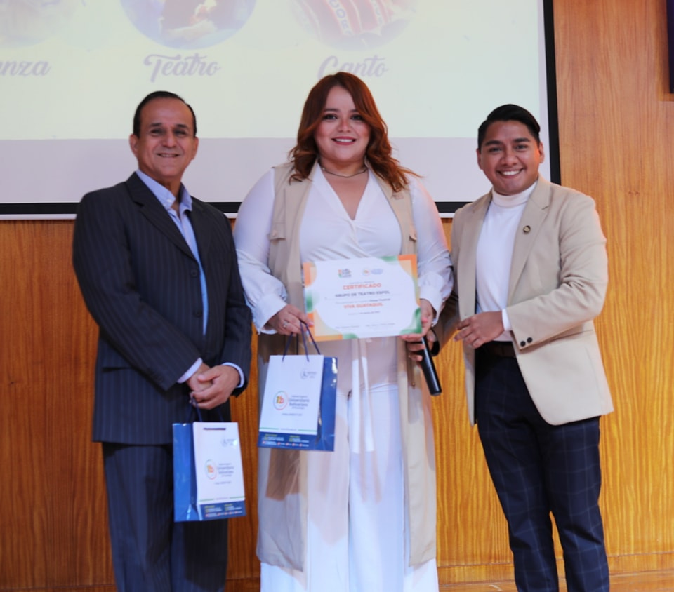 Inauguración del Primer Festival Viva Guayaquil organizado por el Centro de Arte y Cultura