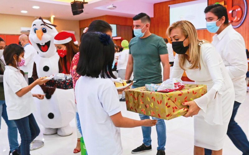 Revive los mejores momentos de la campaña "Regala sonrisas". Por tercer año consecutivo el ITB realizó la campaña navideña