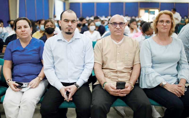 Estudiantes de las carreras de salud asisten a conversatorio importante sobre las consecuencias del dopaje en un deportista