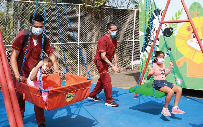 En el marco del Día del Niño, los estudiantes de la carrera de Tecnología Superior en Rehabilitación Física del ITB realizaron un acompañamiento a lo