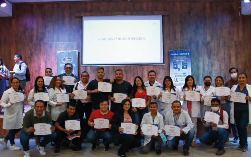 Todo un éxito fue el Simposio de Optometría