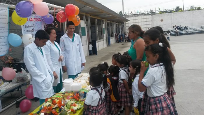 UNIDAD EDUCATIVA - TERESA AZUCENA CARRERA LOOR