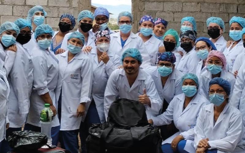 Los estudiantes de la carrera de Tecnología Superior Universitaria en Podología realizaron una brigada en el concejo barrial Unidos por el Cañaberal