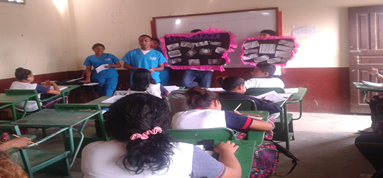 ITB BRINDA CHARLA SOBRE EDUC. SEXUAL A JÓVENES DEL COLEGIO D' GIOVANNI BOSCO EN PLAYAS