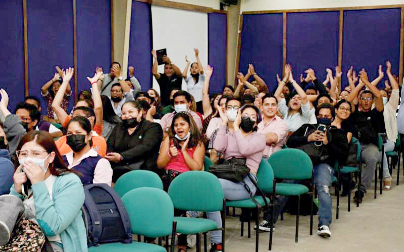 Bienvenidos estudiantes de la Facultad de Ciencias Empresariales y Sistemas