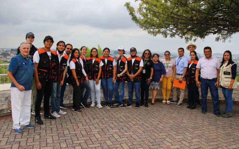 Estudiantes del quinto nivel de la carrera Tecnología Superior en Turismo