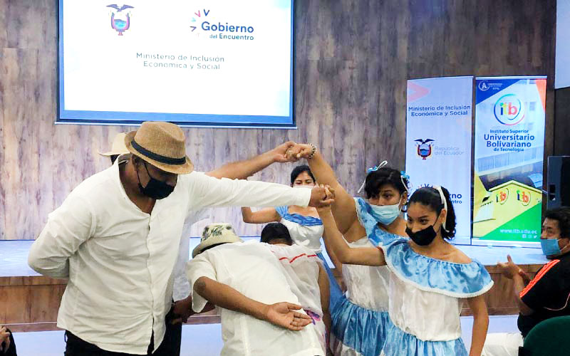 "Me quiero, me cuido, me respeto"