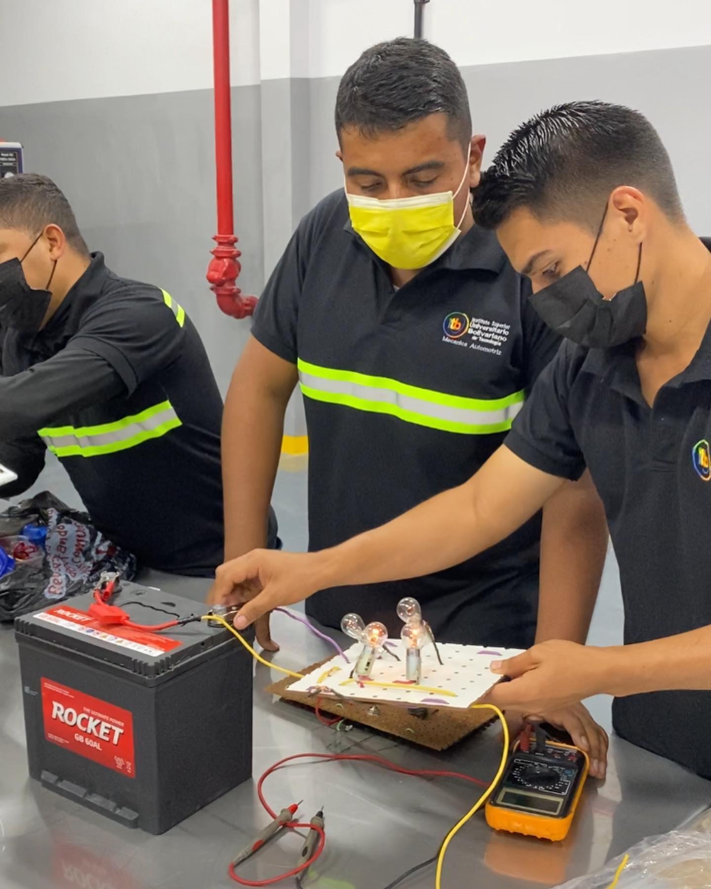 TECNOLOGÍA SUPERIOR EN MECÁNICA AUTOMOTRIZ