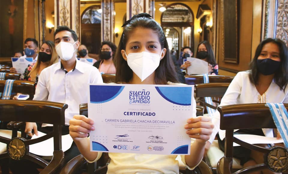 500 nuevos estudiantes iniciaron clases en la carrera de Técnico Superior en Enfermería en la familia bolivariana