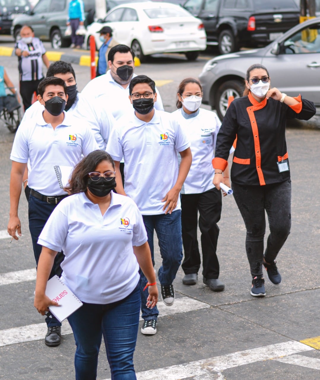 Estudiantes de la carrera Tecnología Superior en Gastronomía