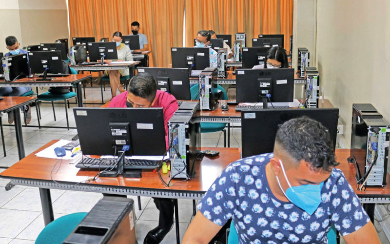 Carrera Planificación y Gestión de Transporte Terrestre