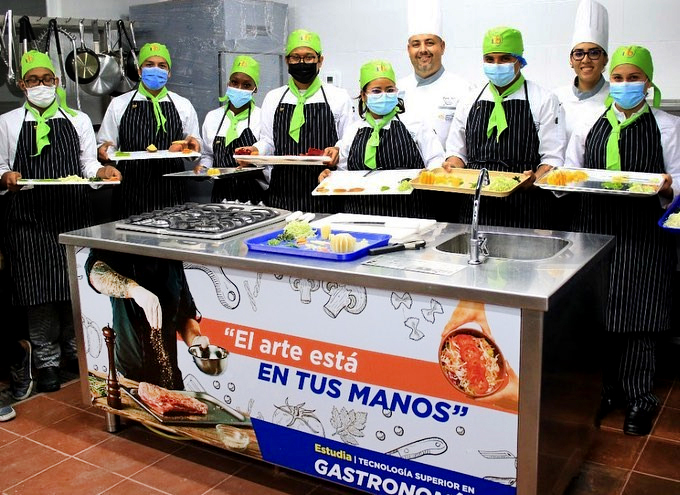 Estudiantes de Gastronomia