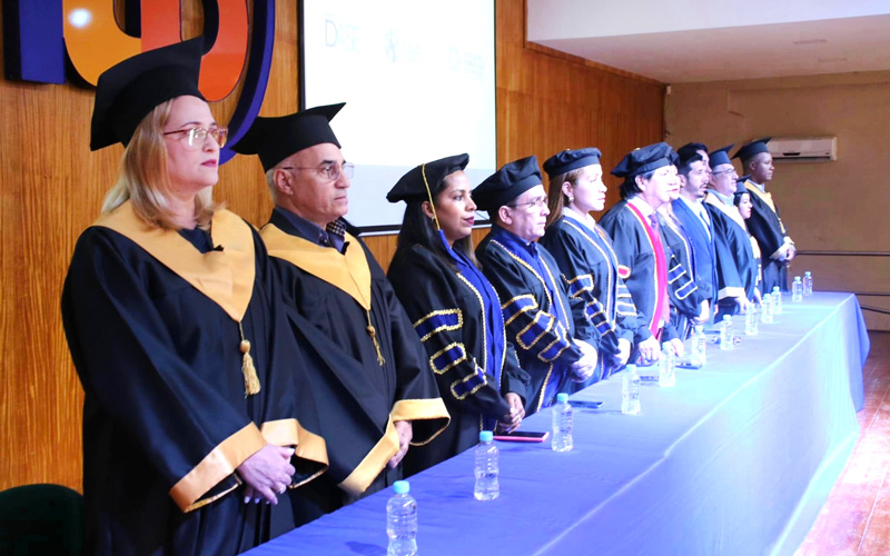  Nuevos enfermeros se gradúan en ITB 