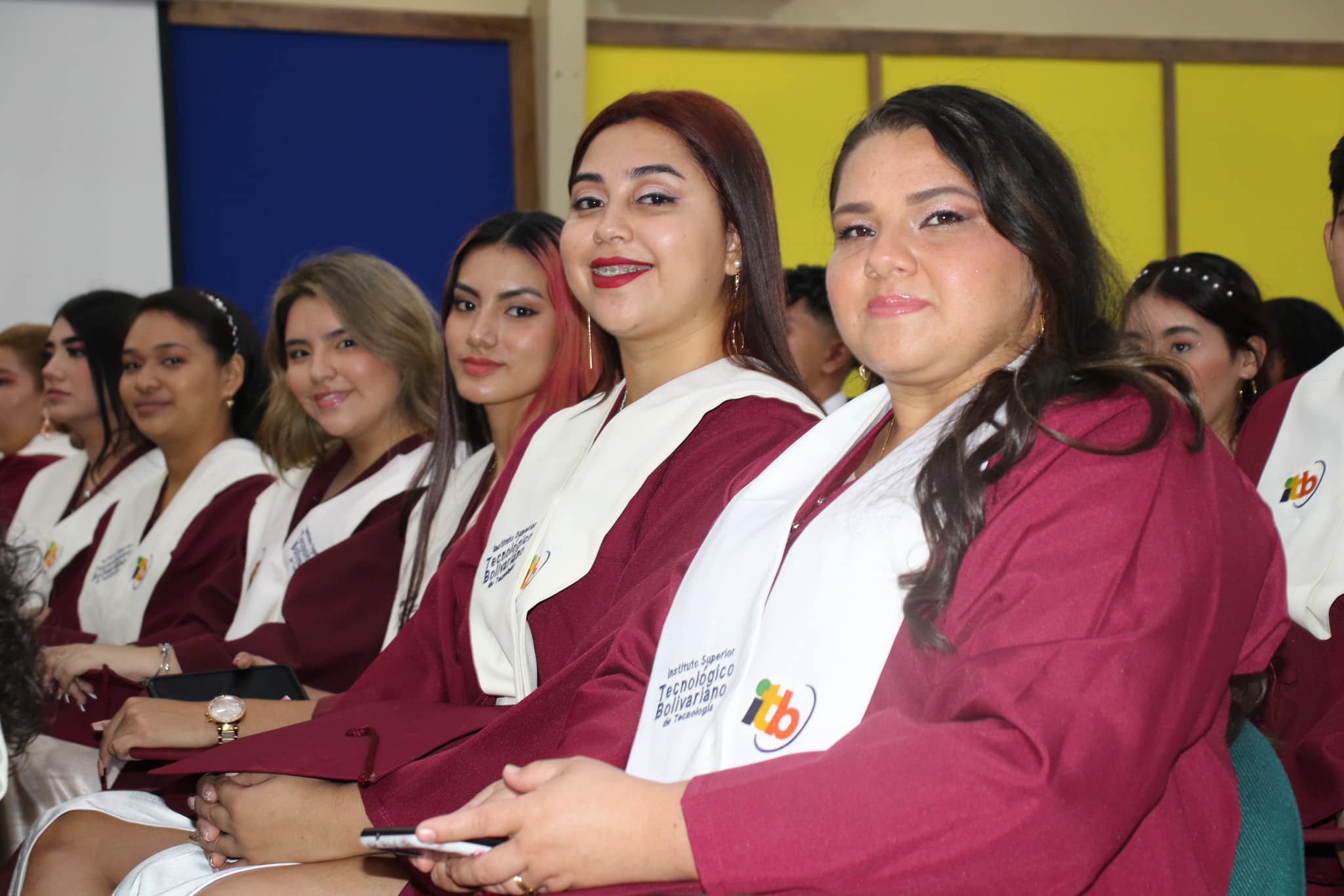 ¡Felicidades a nuestros 207 nuevos graduados en Técnico Superior en Enfermería!