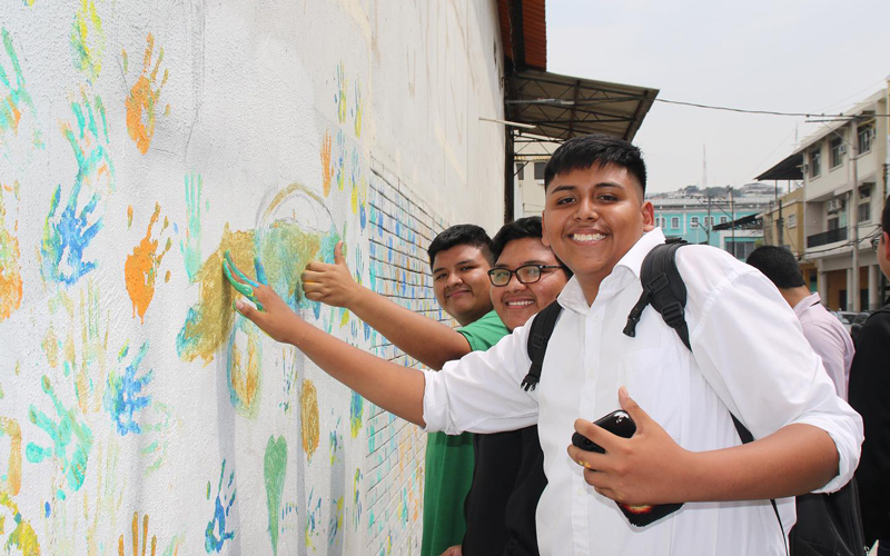  FATV celebró el Día Internacional de la Educación Vial con un Mural de Concienciación. 
