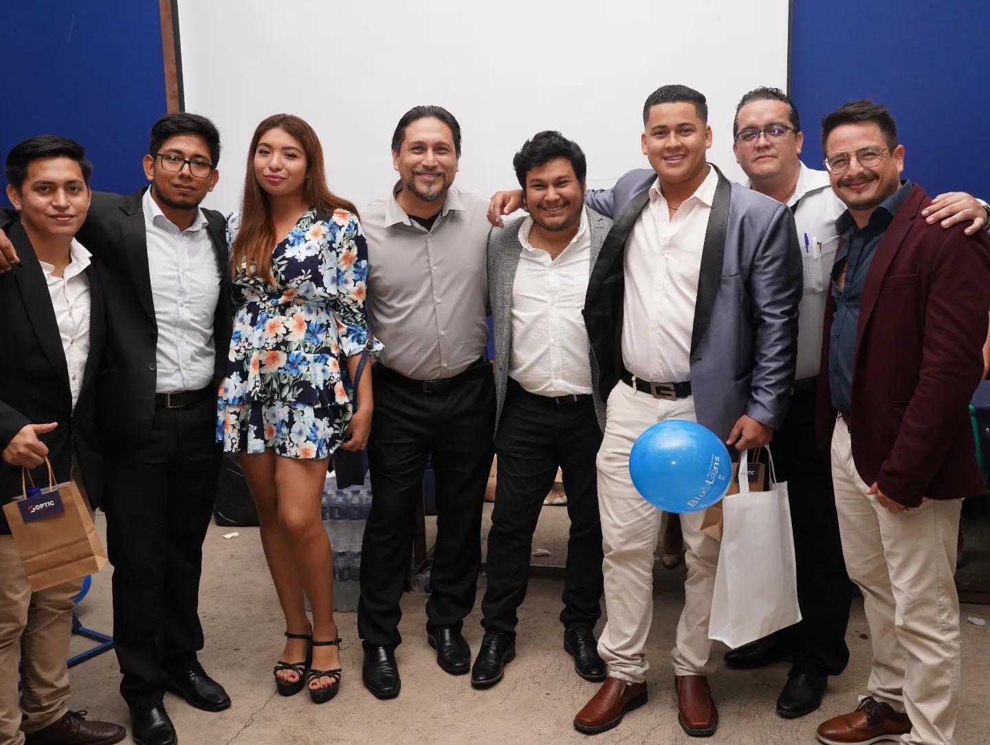 350 asistentes participaron en la Jornada Académica por el Día Mundial de la Visión.