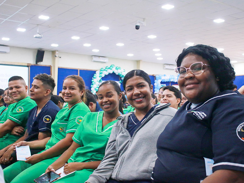  Más de 200 participantes asistieron al Conversatorio por el Día Internacional de la Diabetes Mellitus.