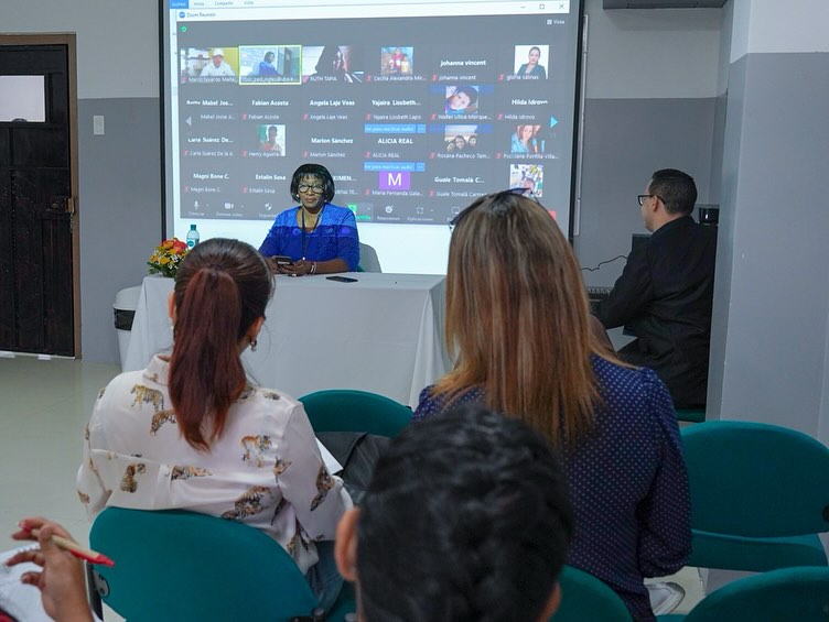 Arrancan los Cursos Precongresos del VII Congreso Internacional de Ciencias Pedagógicas del Ecuador.