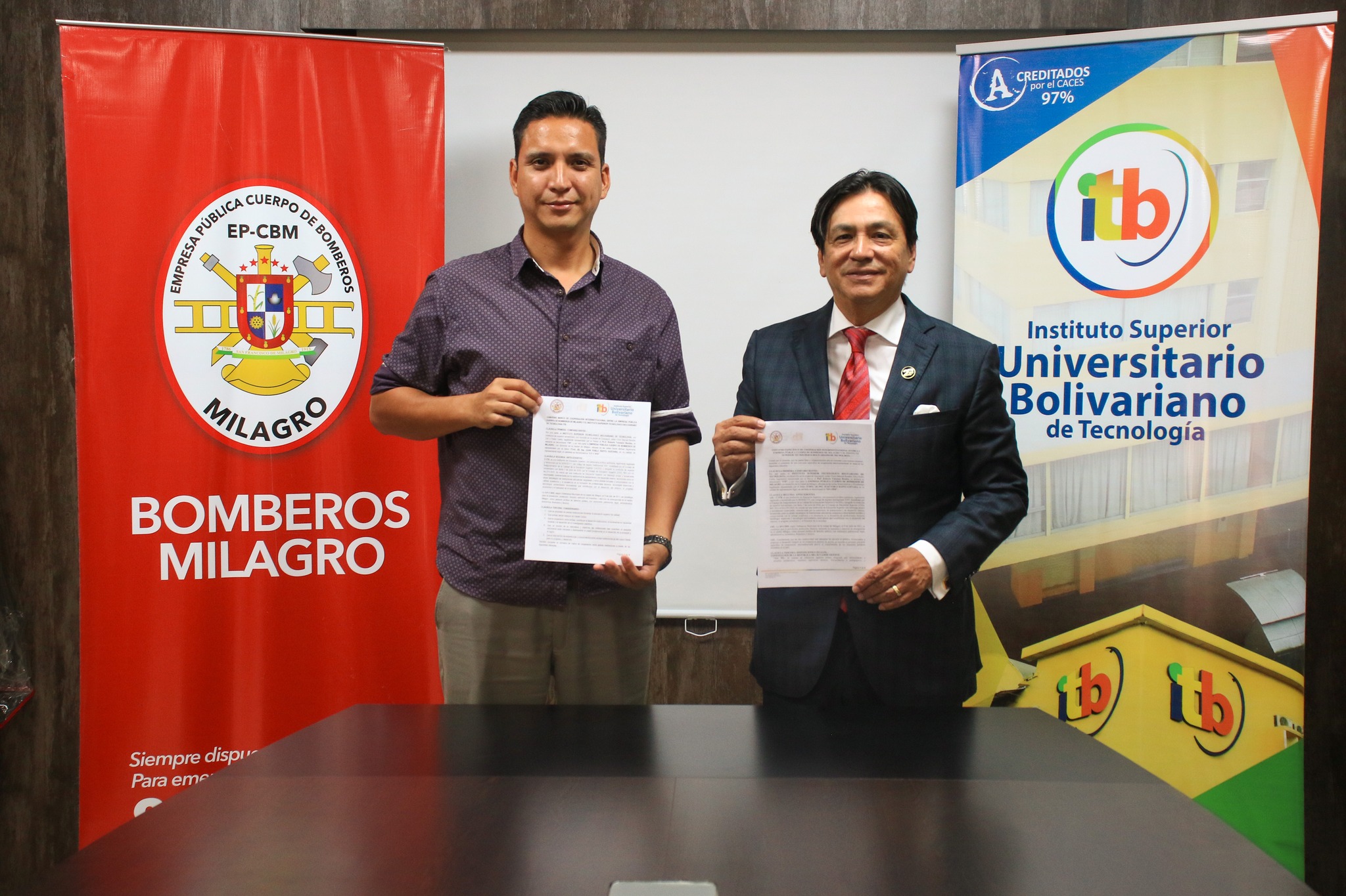 Convenio de cooperación con Cuerpo de Bomberos de Milagro.