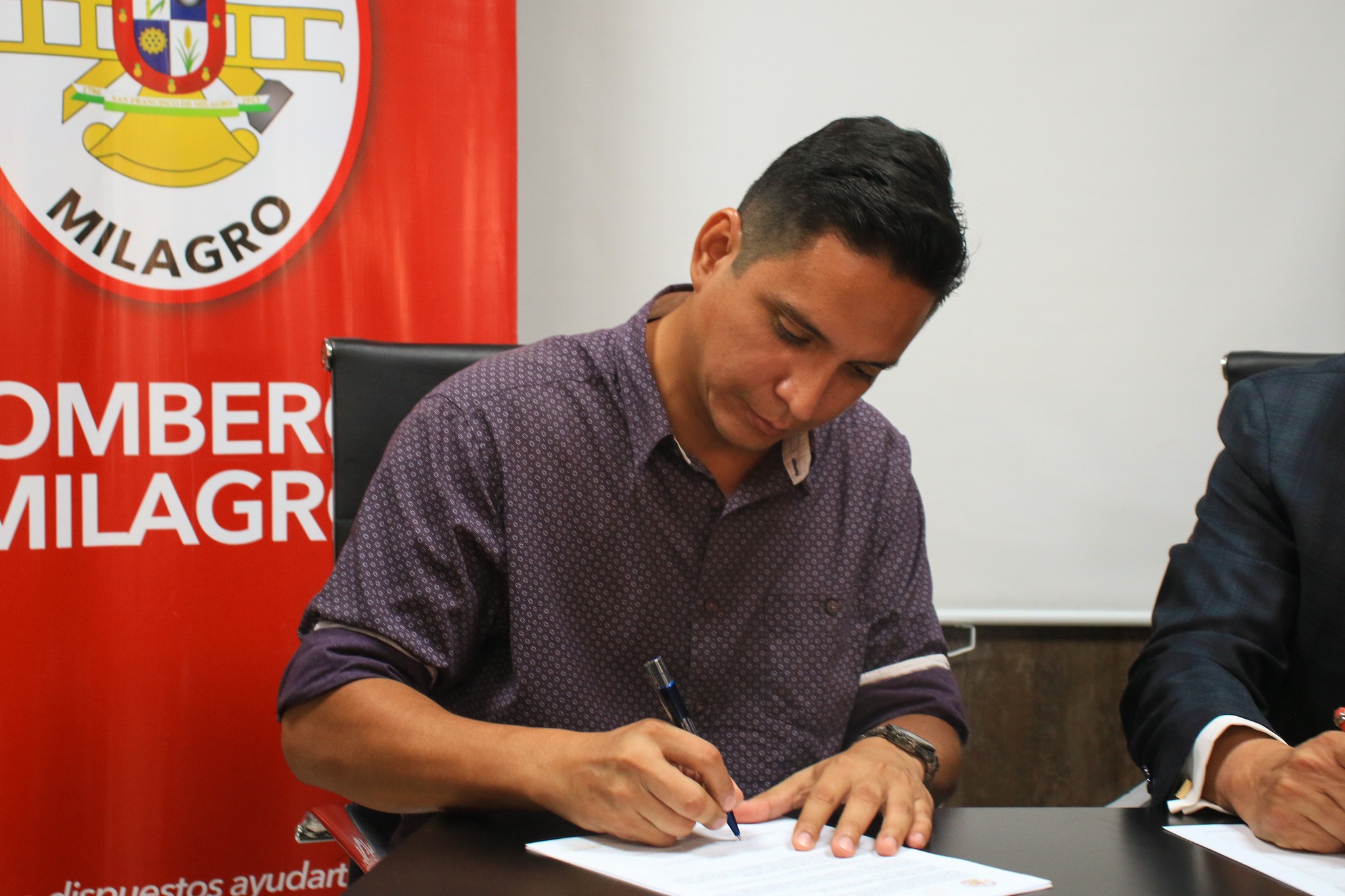 Convenio de cooperación con Cuerpo de Bomberos de Milagro.