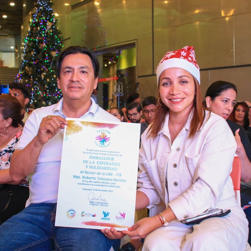 Campaña Regala Sonrisas participa en Teletón Inquebrantables.