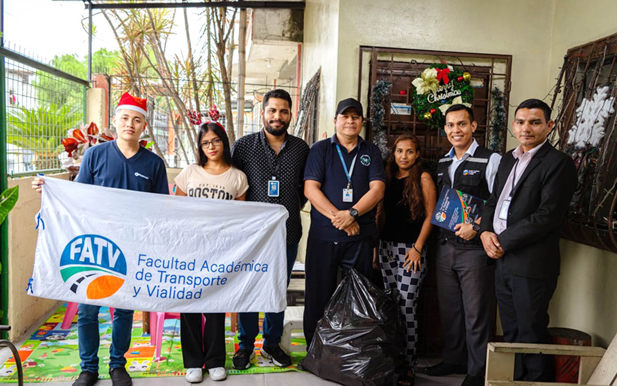 Facultad del ITB agasaja a niños de sectores vulnerables. 