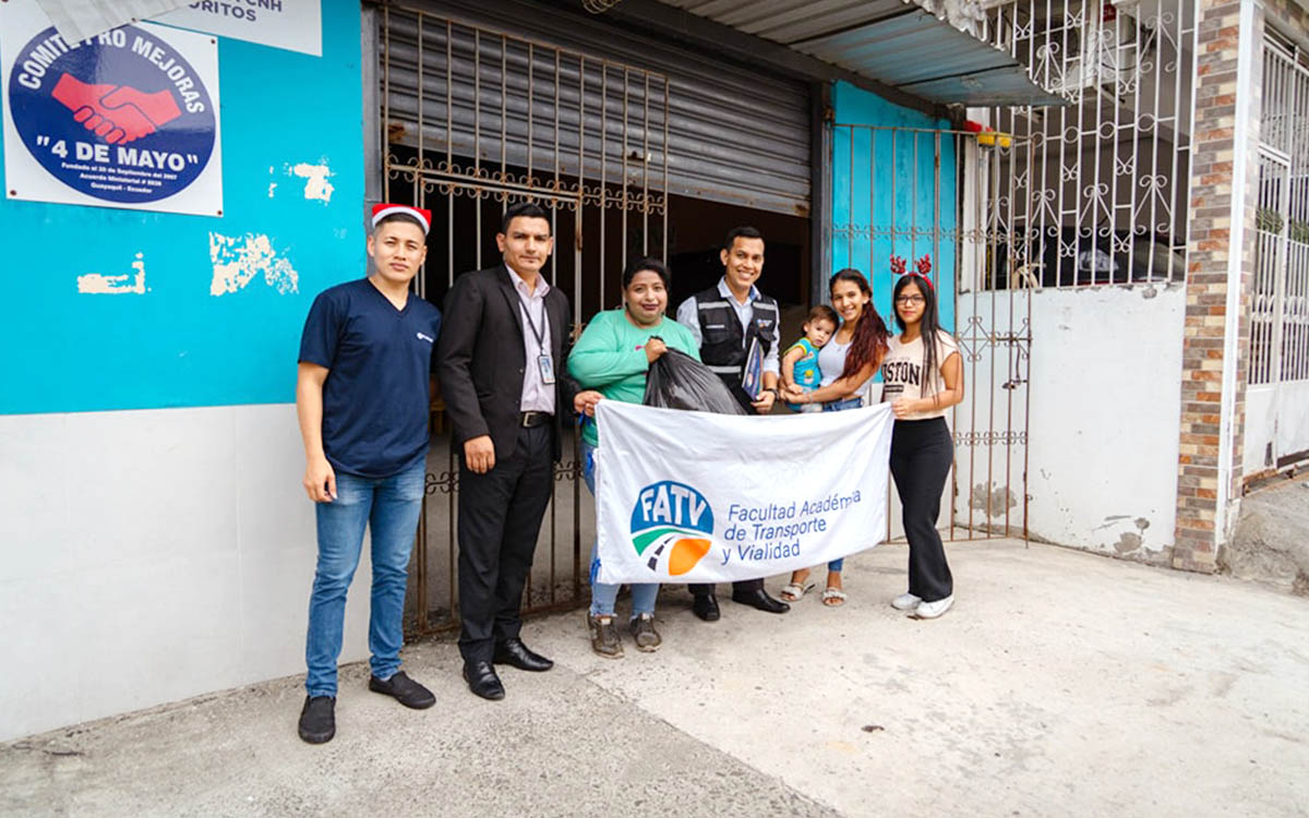 Facultad del ITB agasaja a niños de sectores vulnerables. 